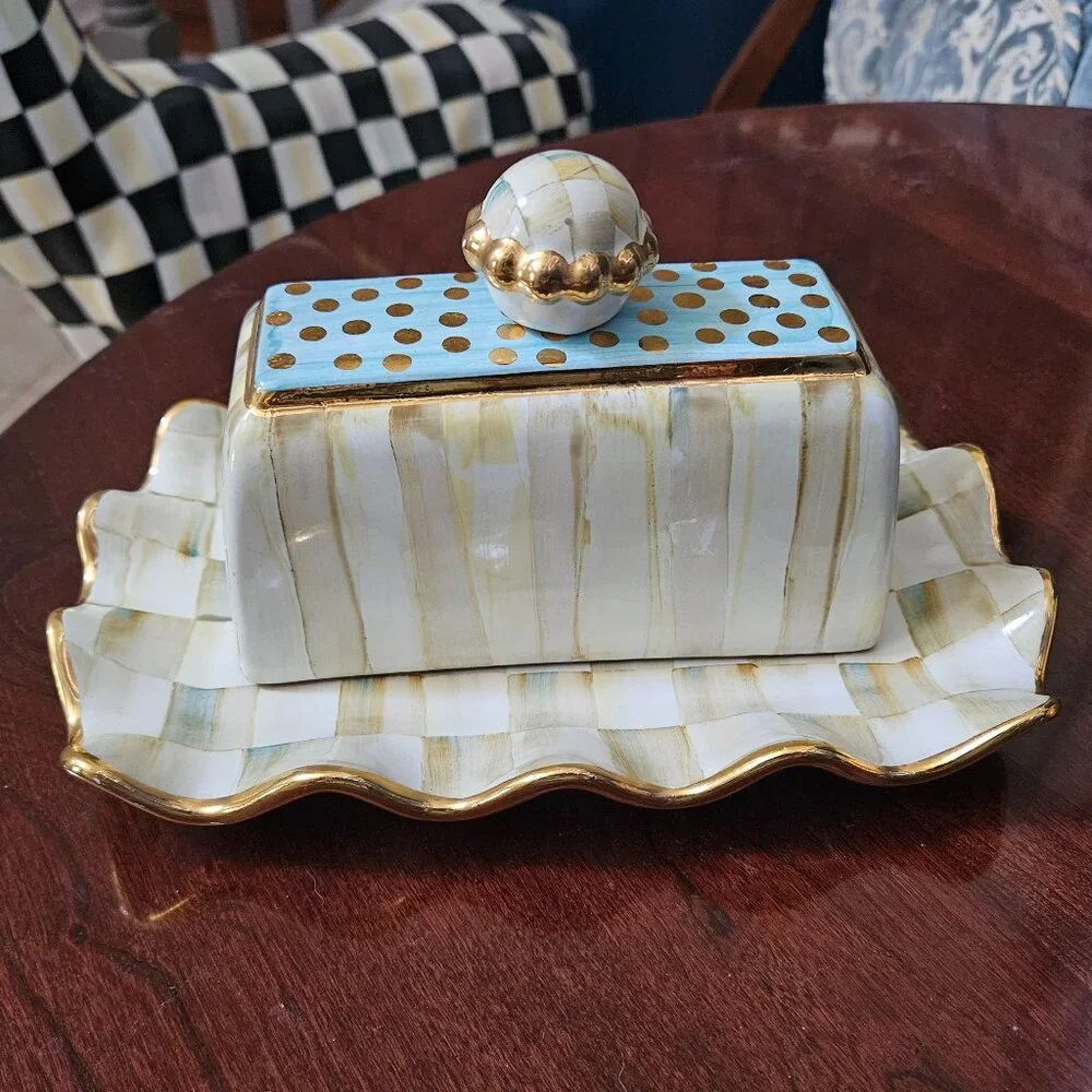 RARE MACKENZIE CHILDS RUFFLED PARCHMENT CHECK CERAMIC SERVING BUTTER DISH HOUSE